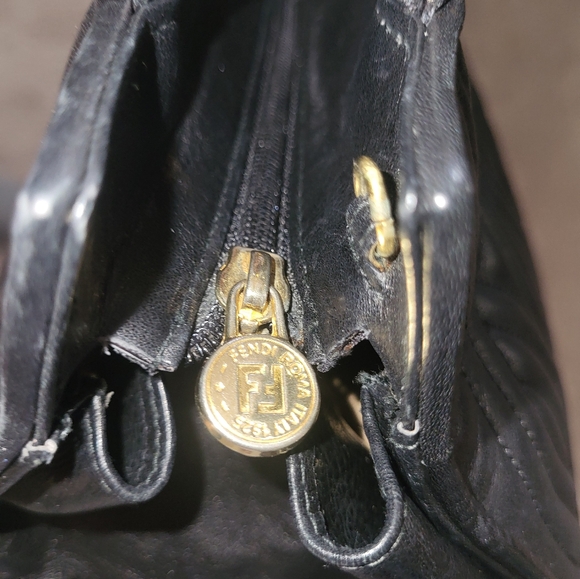 FENDI Black Leather mini bag - Picture 5 of 8